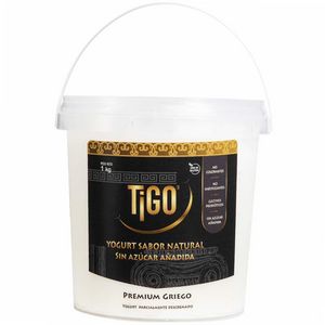 Oferta de Yogurt Griego TIGO Natural Sin Azúcar Pote 1Kg por S/ 15,95 en Vivanda